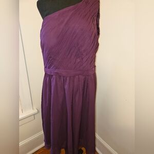 Purple/Burgundy prom bridesmaid dress. Size 20. A line